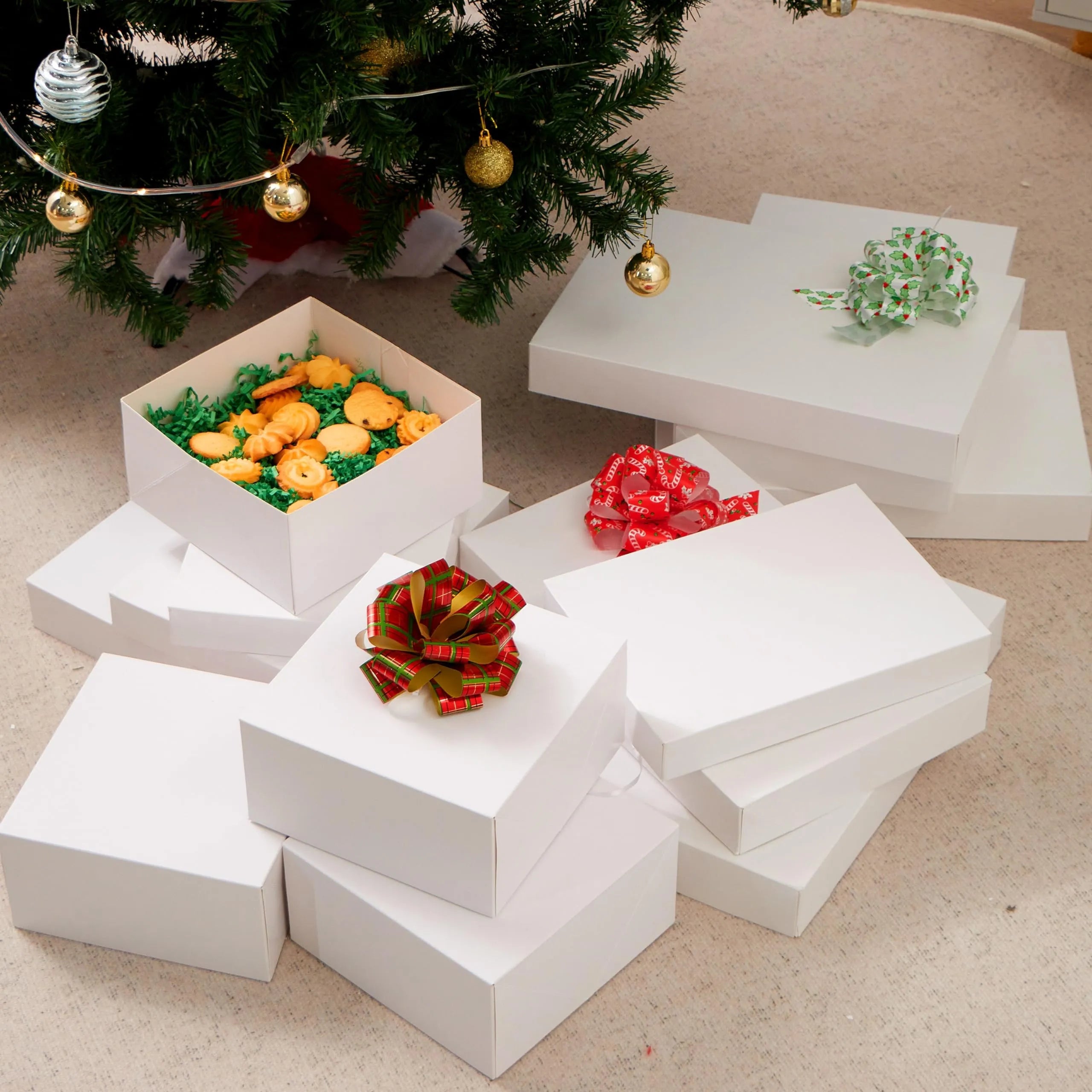 12 White Cardboard Christmas Gift Boxes - 6 Medium Size for Shirts