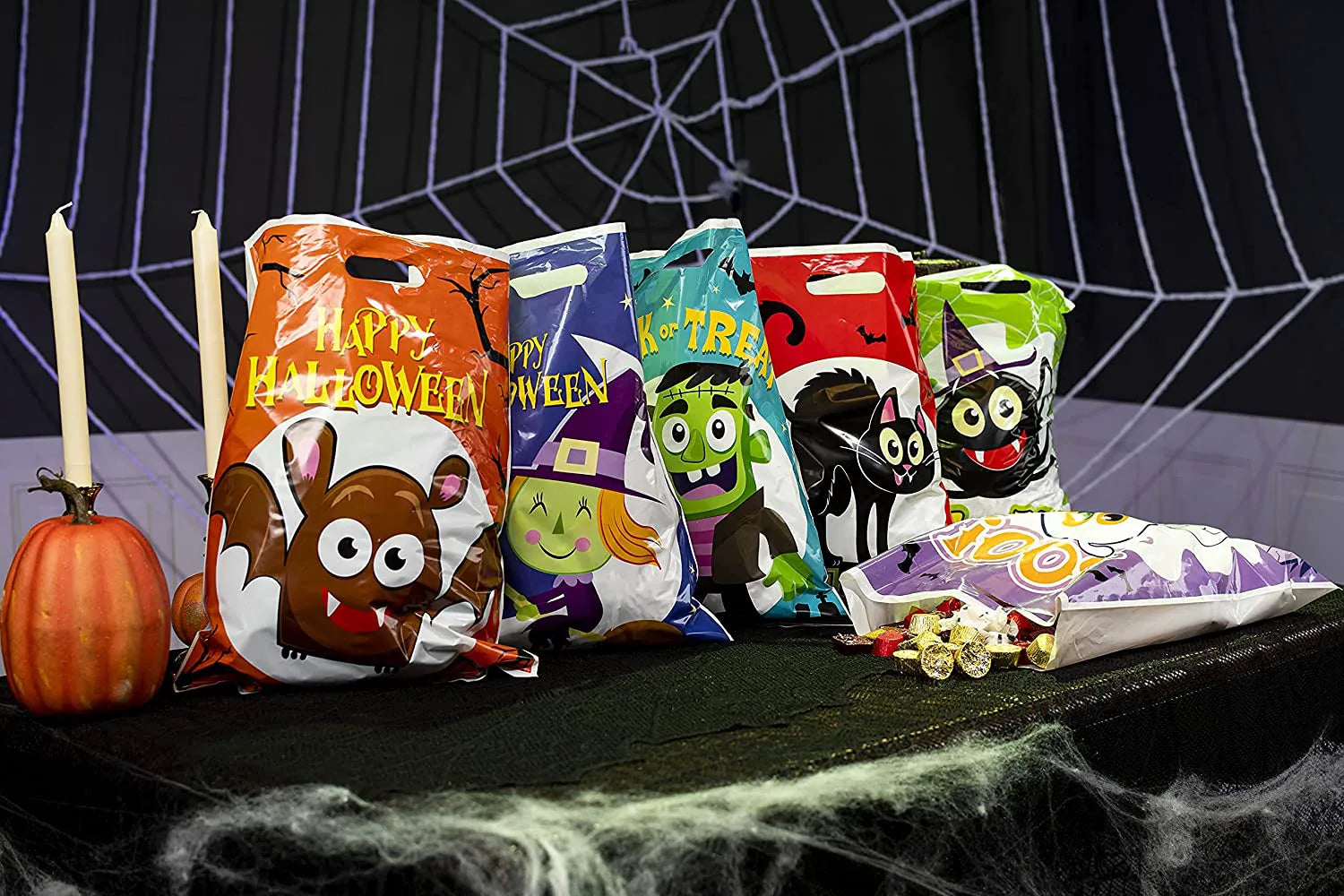 6 Characters Halloween Plastic Goodie Bags, 72 Pcs
