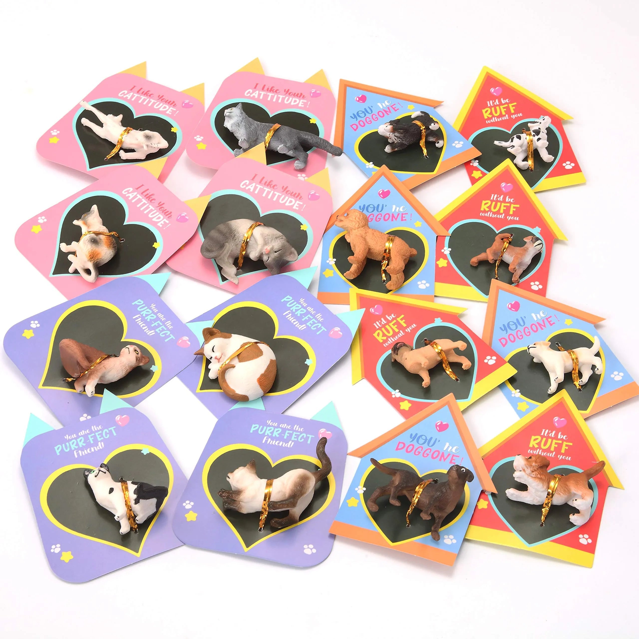 16Pcs Kids Valentine's Day Cards with Dog and Cat Figure Toys - Classroom Exchange Gifts