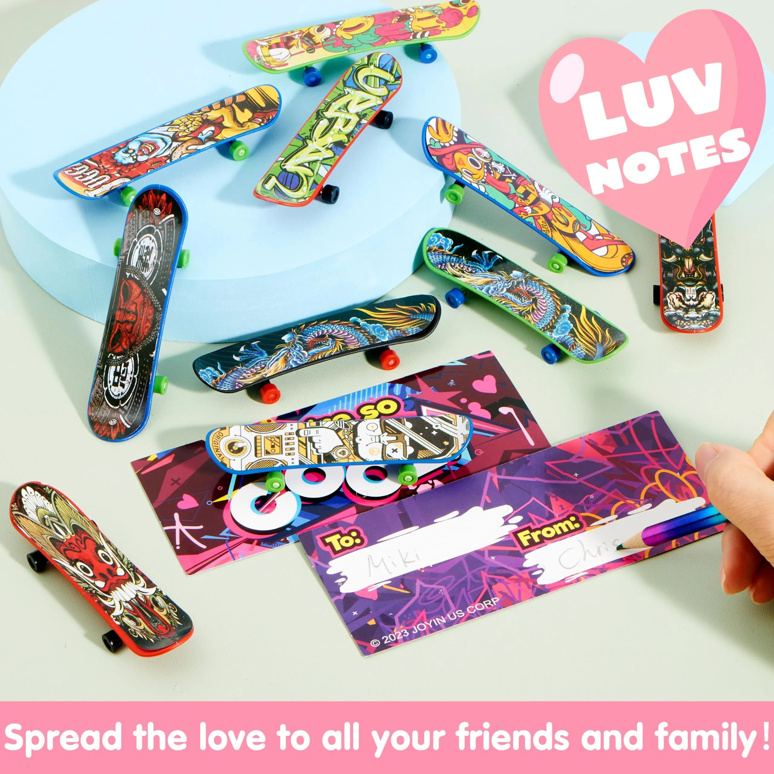 30 Packs Valentine’s Day Mini Finger Skateboards with Cards
