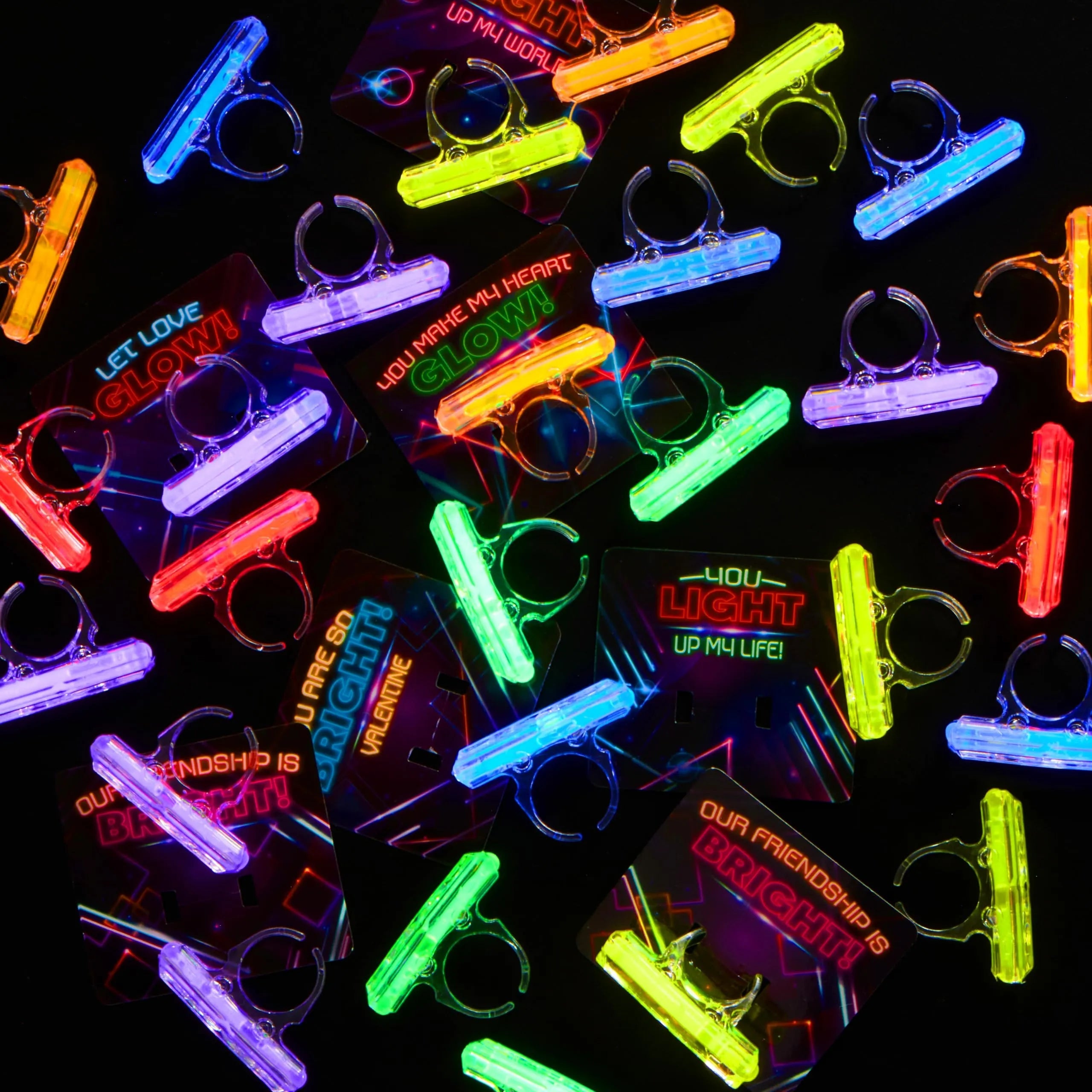 36 Valentine's Day Gift Cards with Glow-in-the-Dark Rings