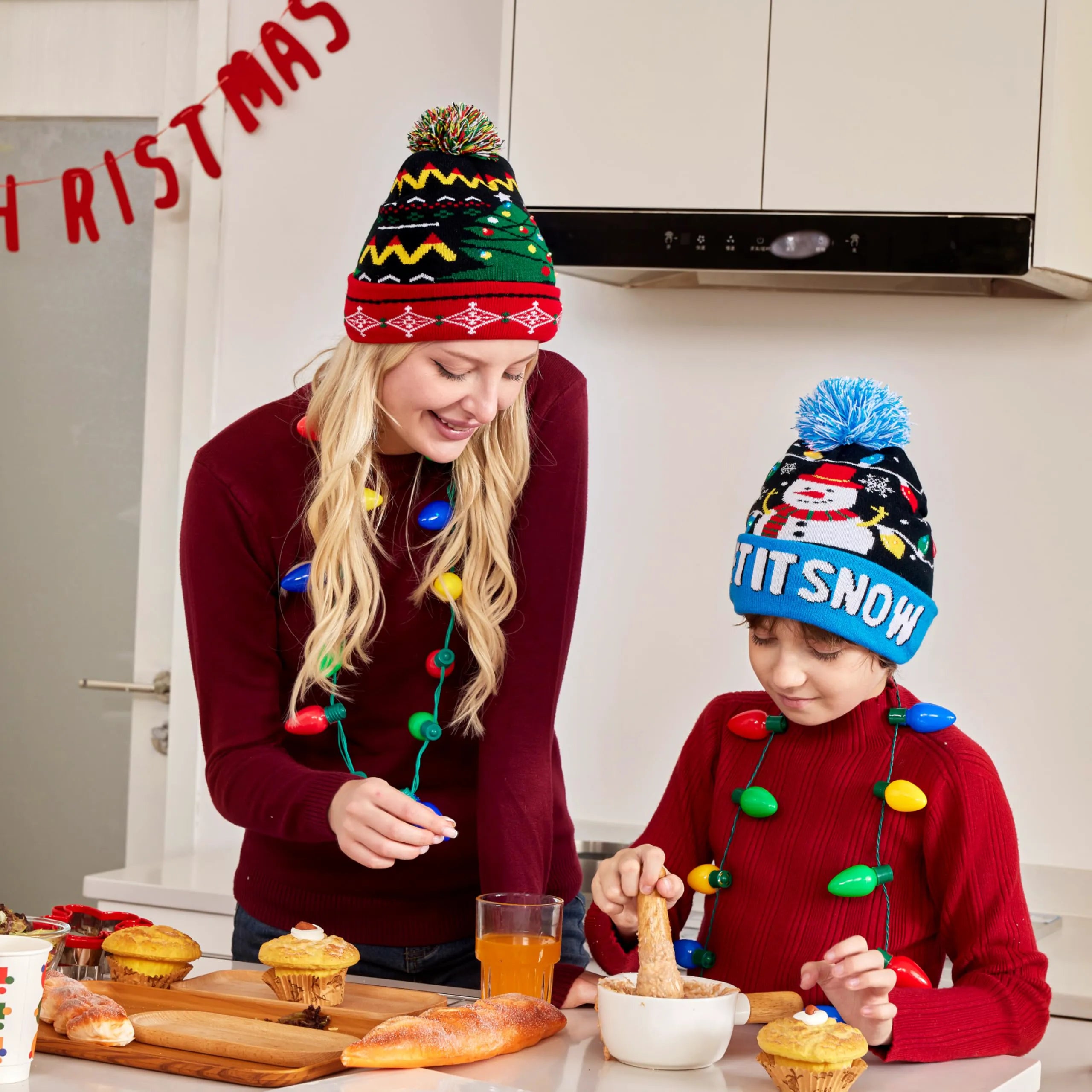 Light-Up Knitted Snowman Christmas Beanie Hat