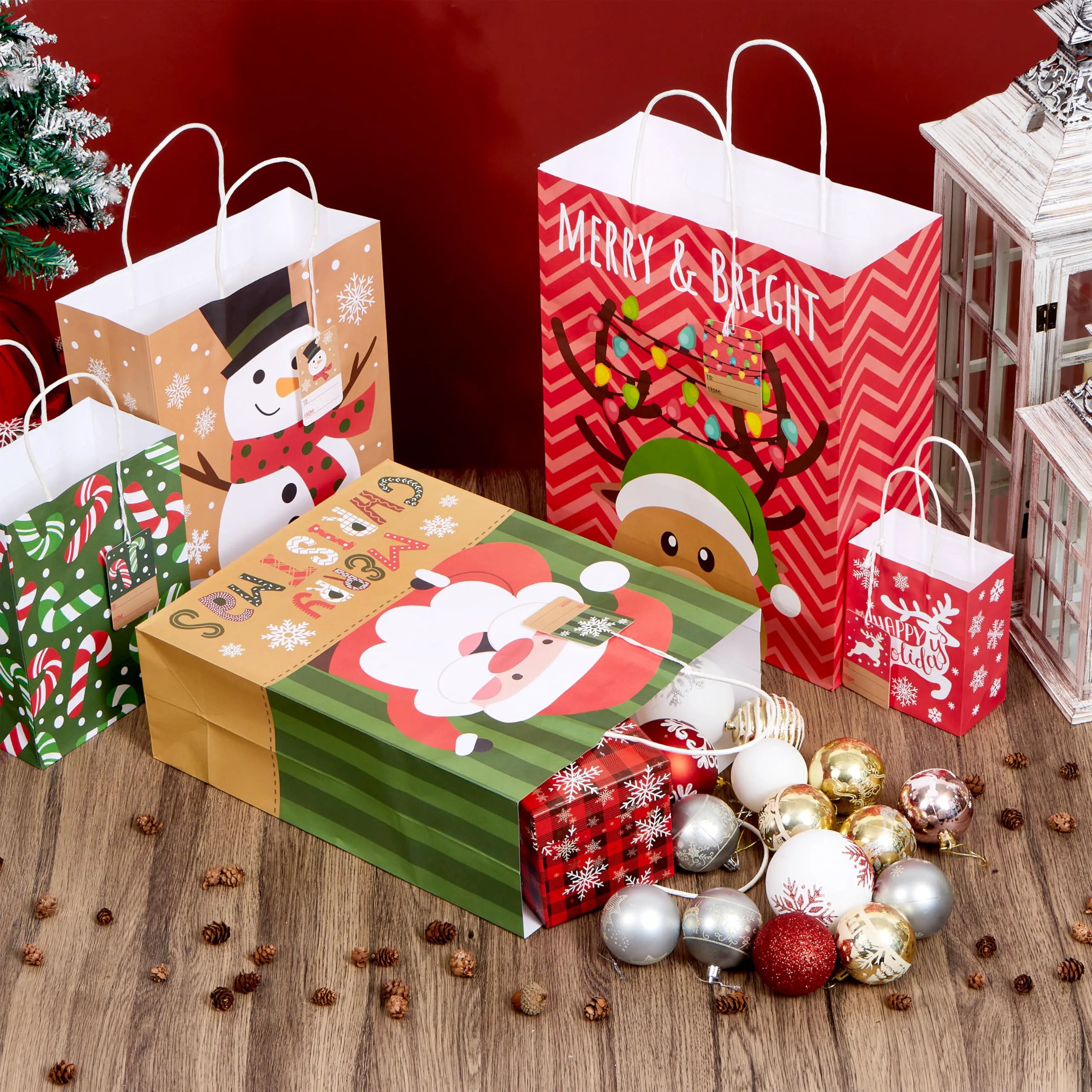 24 Pack Christmas White Kraft Gift Bags