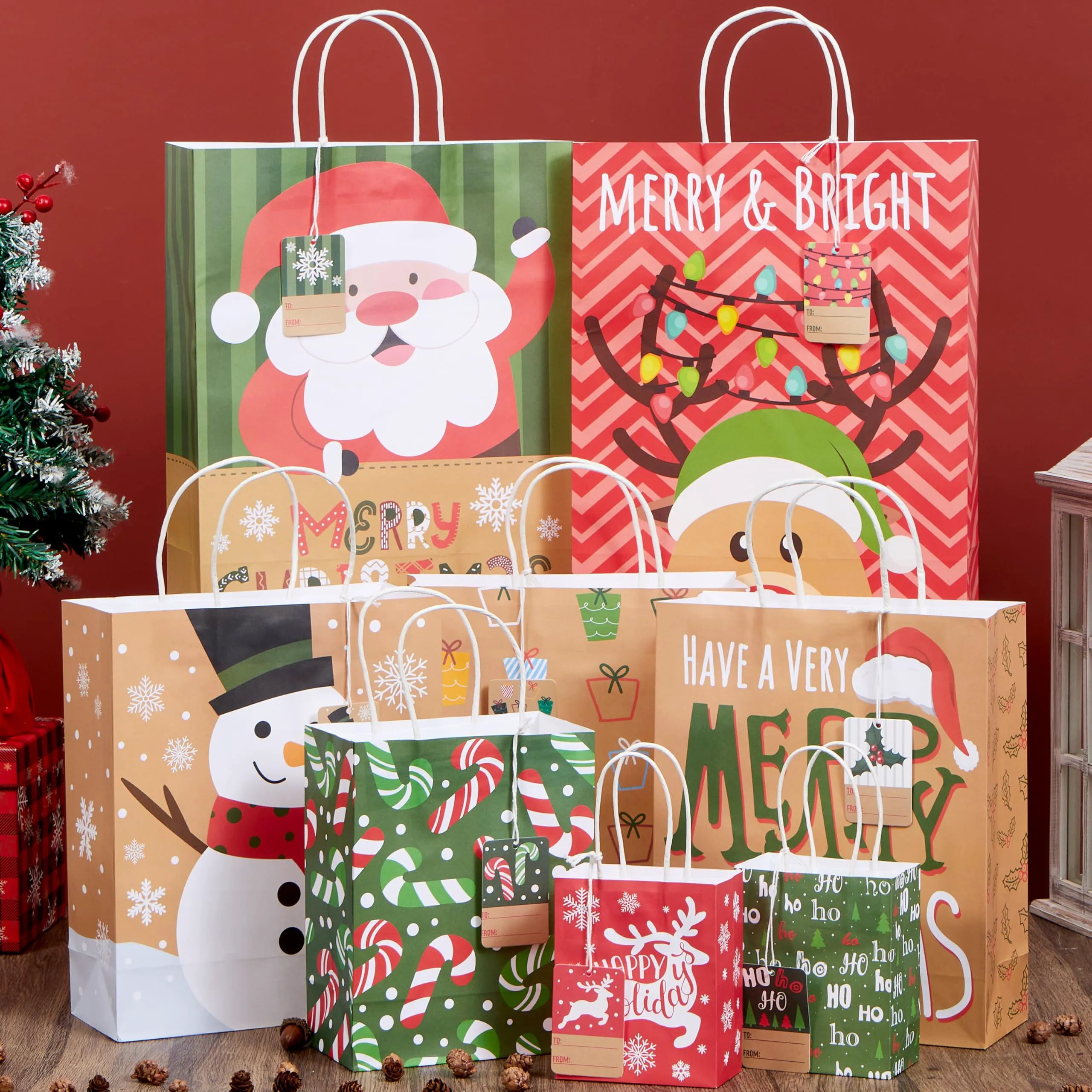 24 Pack Christmas White Kraft Gift Bags