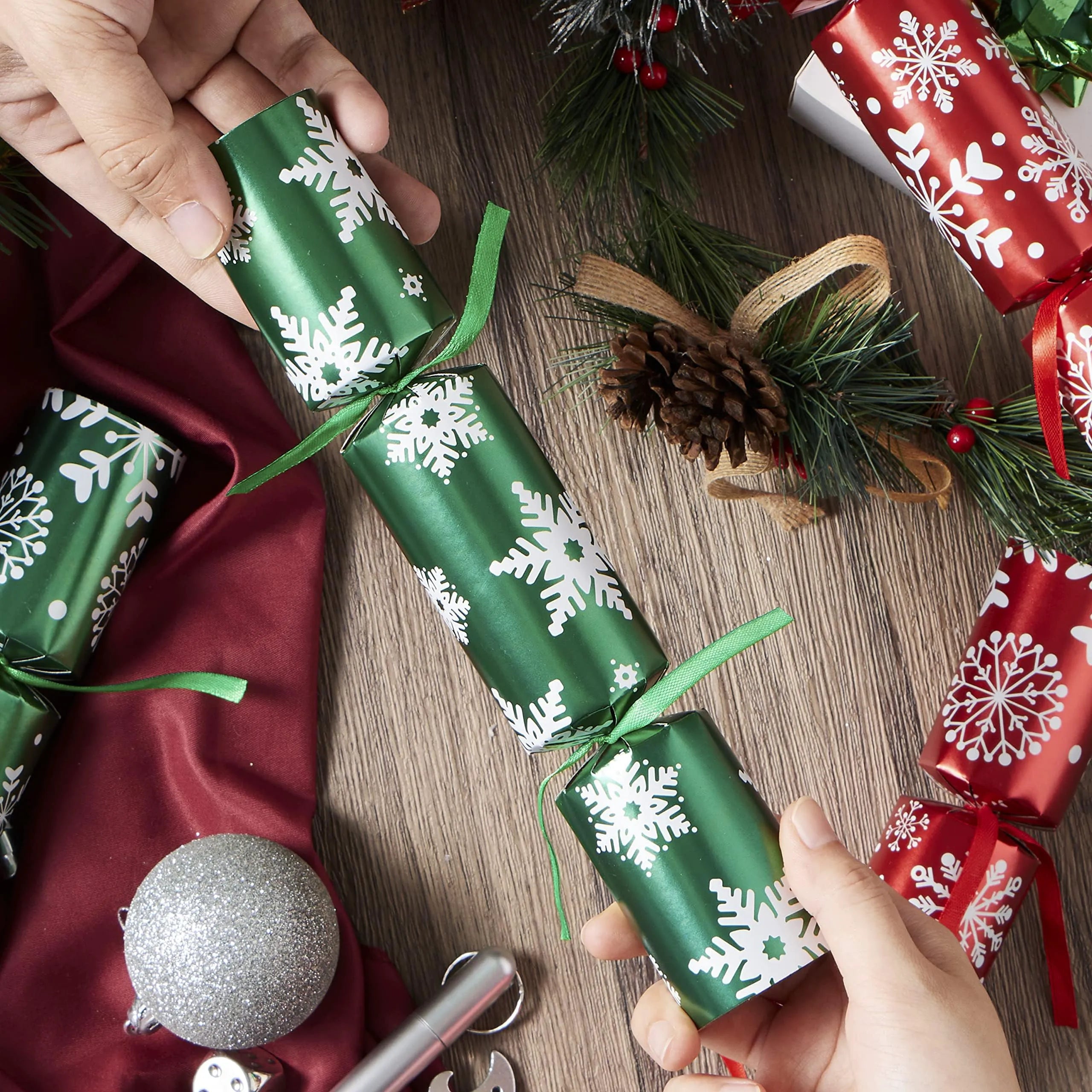 10in Christmas No Snap Party Favor (Red & Green)
