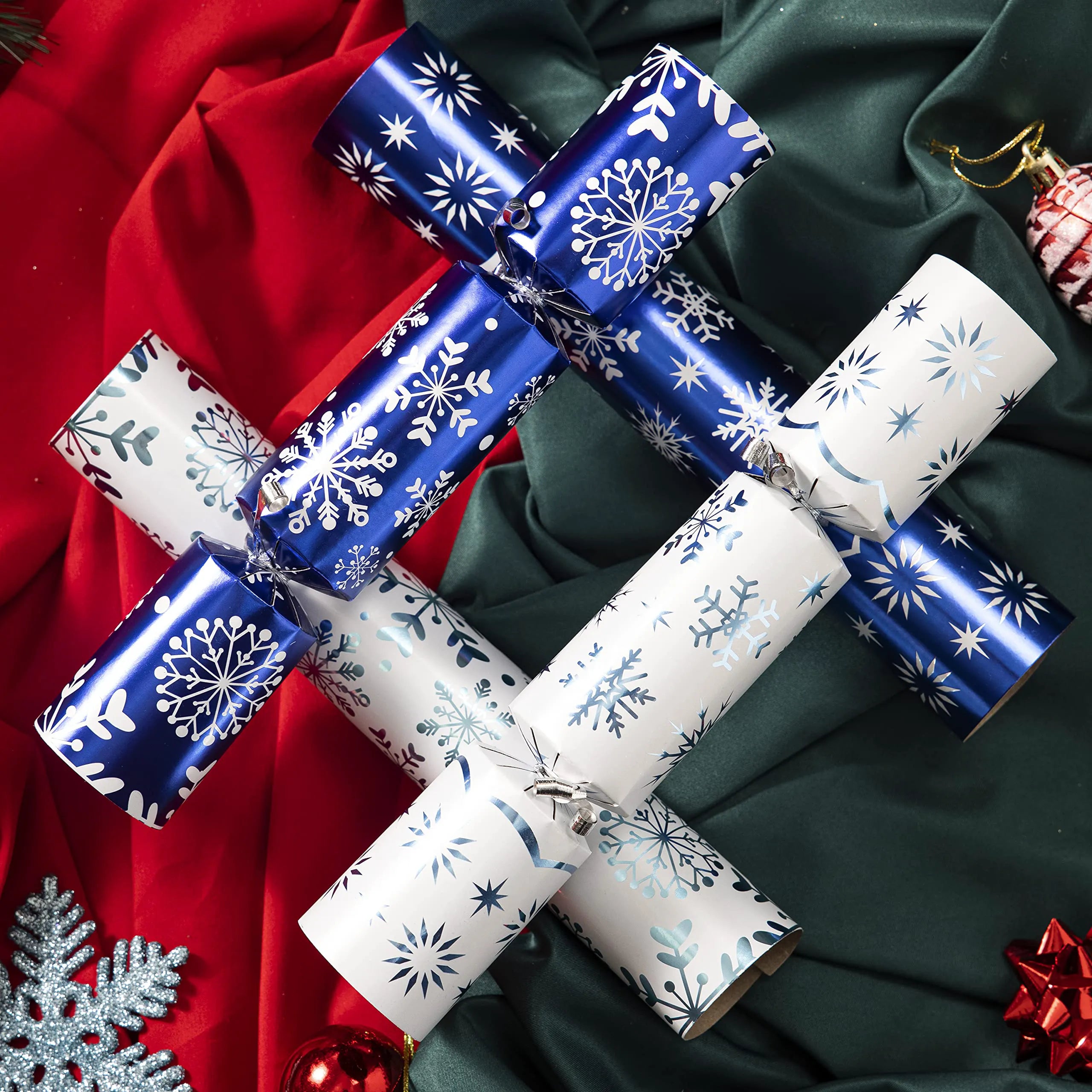 8-Pack 10-Inch Snowflake Christmas Party Favors (No-Snap)
