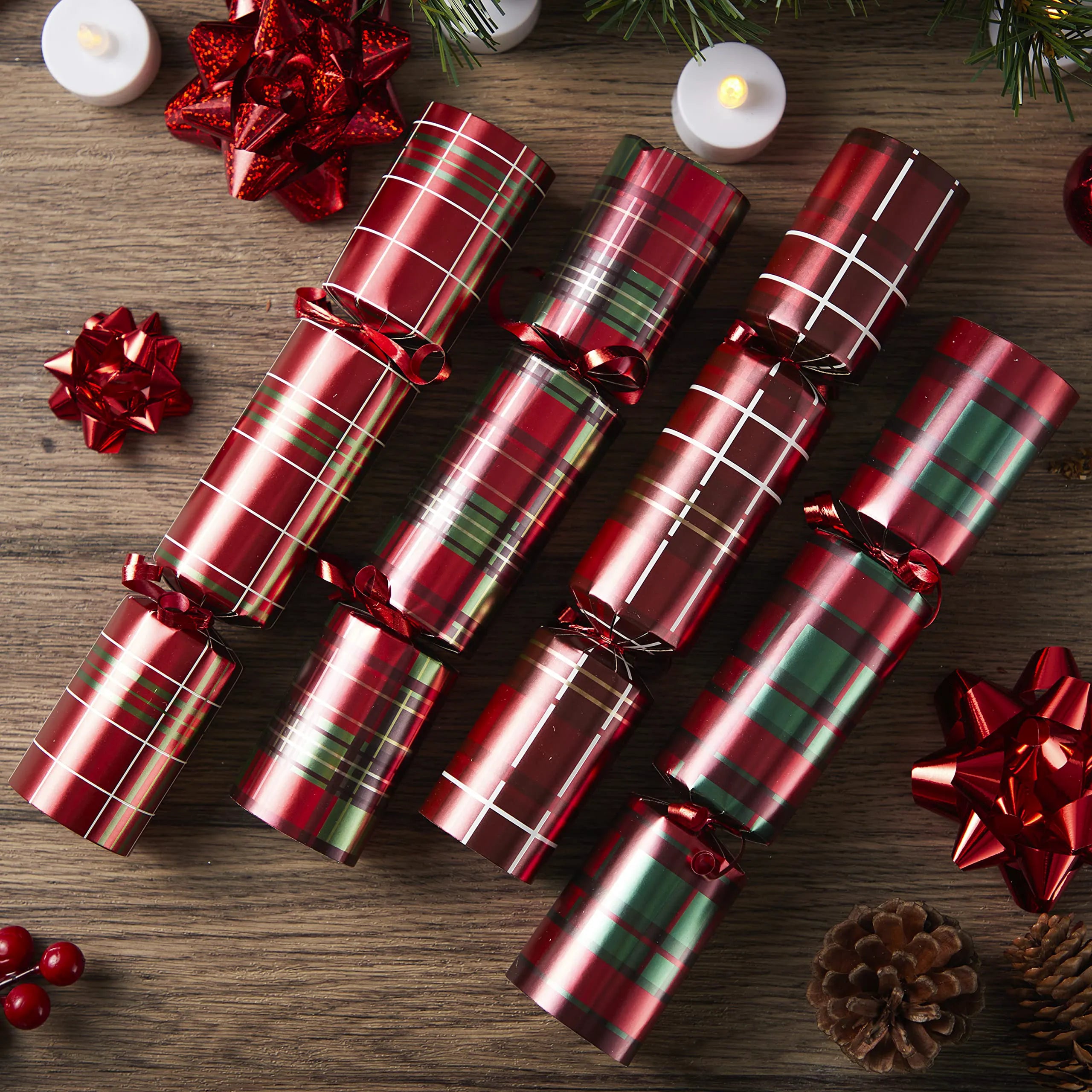 10-Inch Christmas Party Favor (Plaid) - No Snap