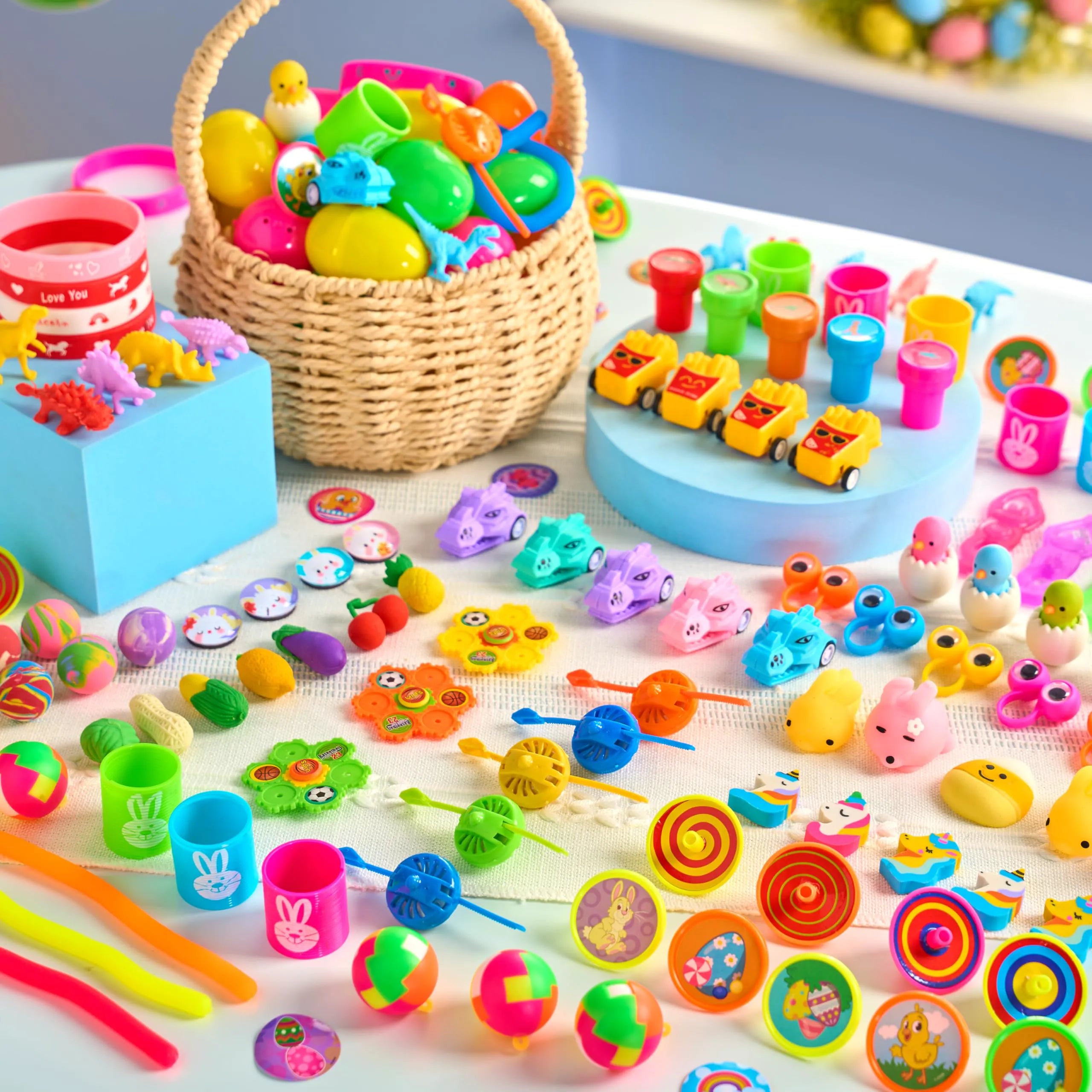 JOIN 160-Piece Prefilled Easter Eggs with Assorted Toys
